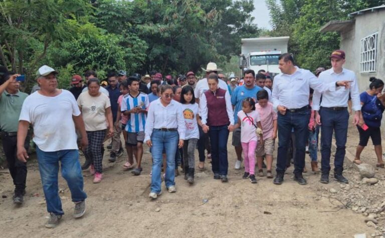 Claudia Sheinbaum presenta cuatro ejes para atender emergencias tras inundaciones en México