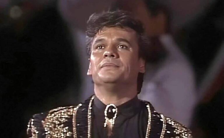 Proyectarán PRIMER concierto de Juan Gabriel en Bellas Artes en el Zócalo de la CDMX