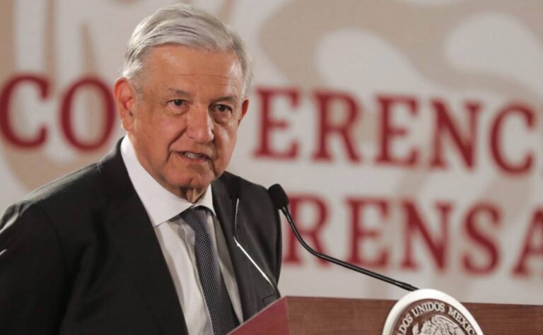 Descarta el INE denuncias contra AMLO por recibir recursos de España
