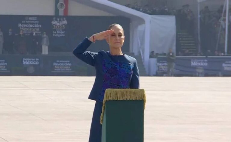 Encabeza Claudia Sheinbaum el Desfile de la Revolución en la Ciudad de México