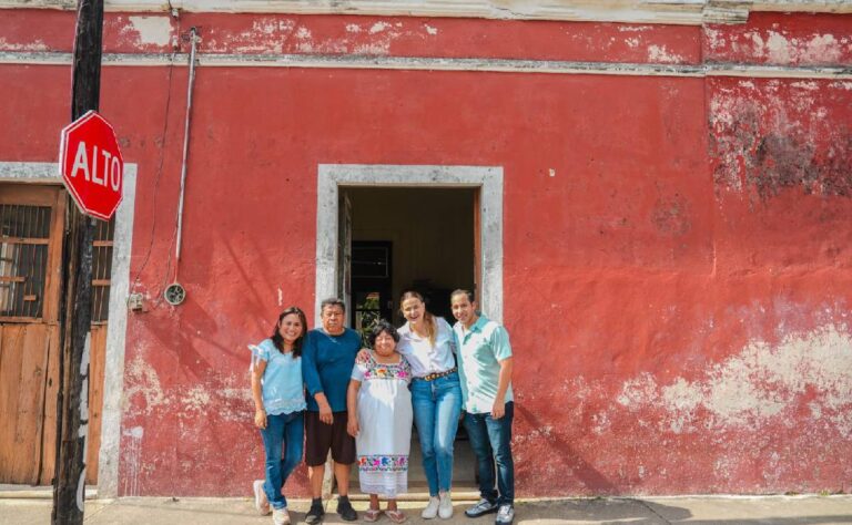 Ayuntamiento de Mérida garantiza seguridad patrimonial a familias de las comisarías, con justicia social; Cecilia Patrón