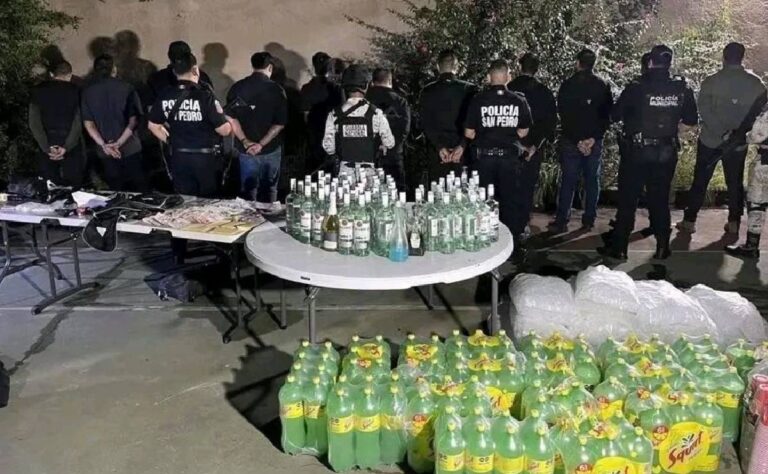 Clausuran fiesta clandestina con 300 menores de edad en Nuevo León; encontraron armas y drogas