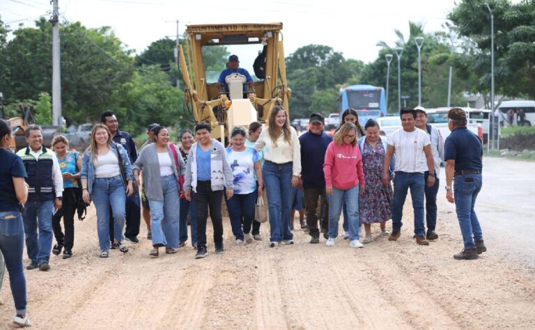 El Ayuntamiento de Mérida no se detiene, inicia proceso de licitaciones para arrancar 2026 con más repavimentaciones_ Cecilia Patrón.
