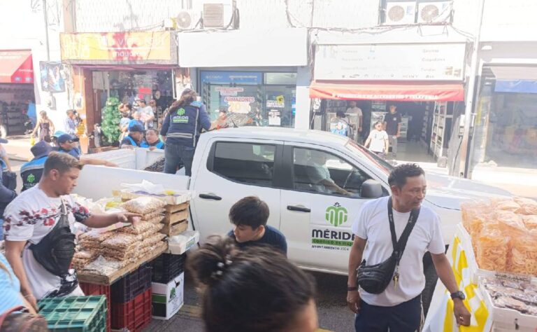 Operativo de alto impacto reordena comercio semifijo en centro de Mérida