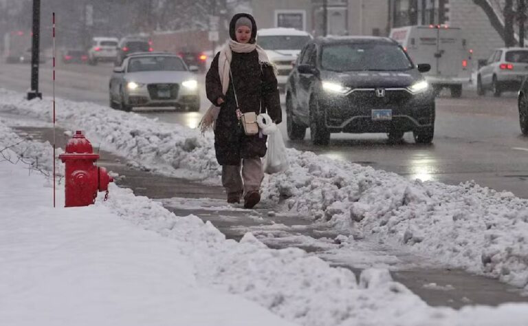 Alertan de tormenta invernal _potencialmente mortal_ en EU; daños podrían rivalizar con los de un huracán categoría 3