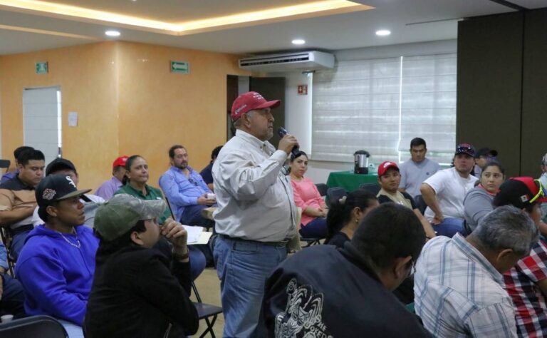 Capacitan a técnicos operativos para iniciar Plan Piloto de Supresión del Gusano Barrenador del Ganado en Yucatán