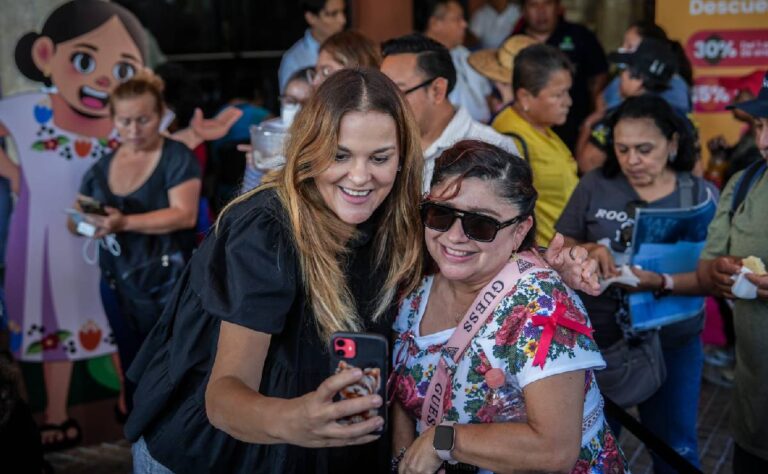 Comienza 2026 y ya se encuentran en proceso de licitación obras de repavimentación para 26 colonias de Mérida; Cecilia Patrón.