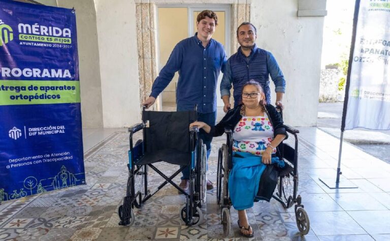 DIF Mérida realiza primera entrega del año de aparatos ortopédicos a personas con discapacidad.