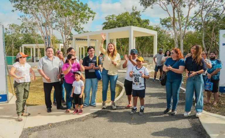 Mérida innova en espacios públicos con el primer parque con coworking, compromiso de Cecilia Patrón