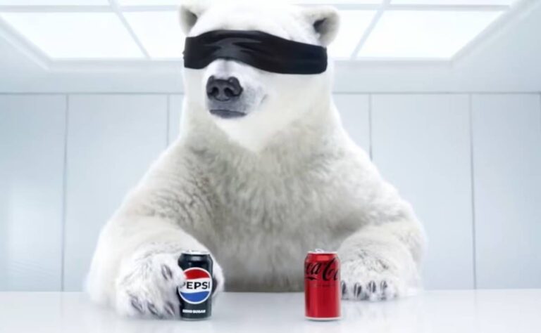 Pepsi lanza anuncio del Super Bowl con oso polar y reaviva rivalidad con Coca-Cola
