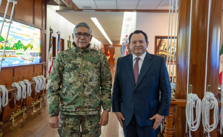 Revisan avances del Puerto de Altura de Progreso