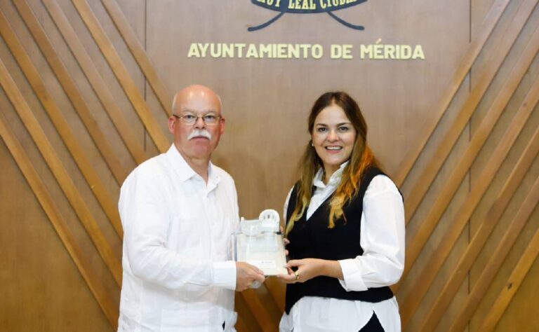 Cecilia Patrón recibe visita del embajador de Alemania