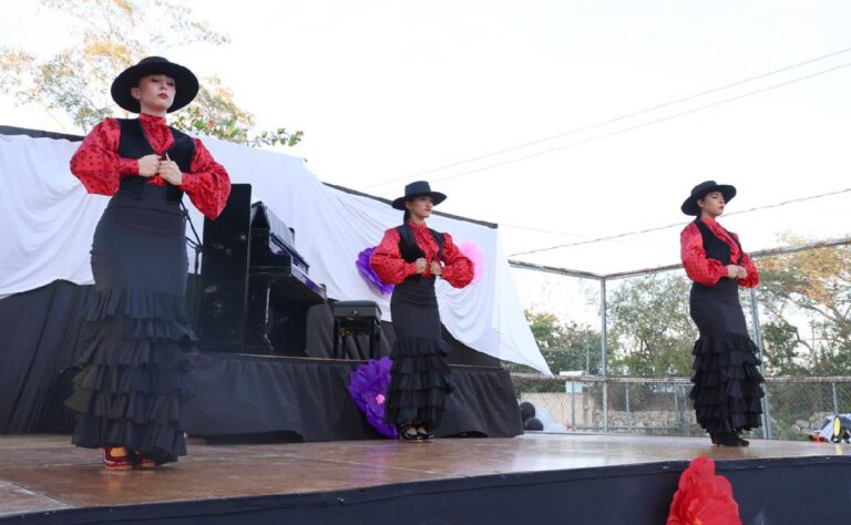 Gala Cultural en Chalmuch acerca a juventudes a nuevas expresiones musicales