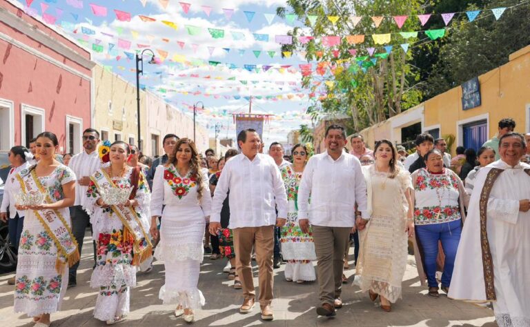 Gobernador Joaquín Díaz Mena impulsa tradiciones en Valladolid