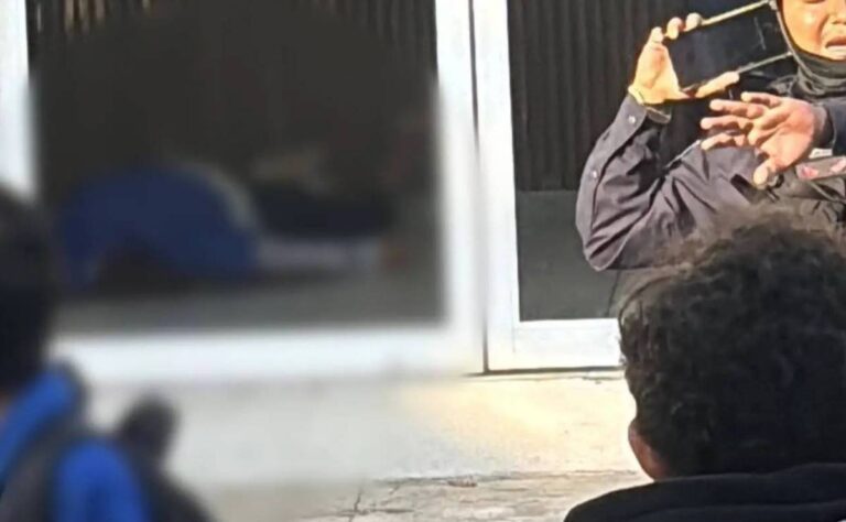 Adolescente asesina a dos maestras en una preparatoria en Michoacán