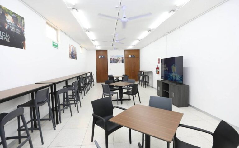 Más seguridad para la zona del mercado_ Cecilia Patrón entrega nueva base para la Policía Municipal en San Benito
