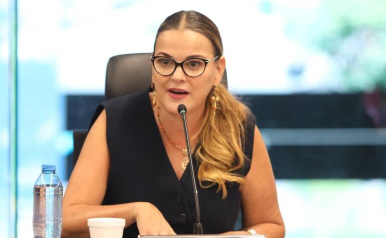 Participa Cecilia Patrón en mesa de trabajo con Claudia Sheinbaum sobre seguridad en municipios