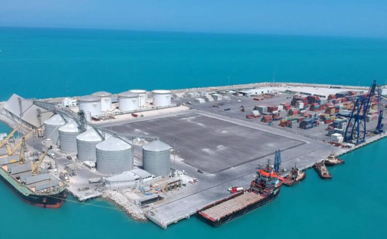 Primera fase del dragado del Puerto de Altura de Progreso al 95% de avance