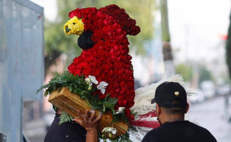 Sepultan a ‘El Mencho’ en Zapopan; así lució su féretro dorado ¿Era de oro_