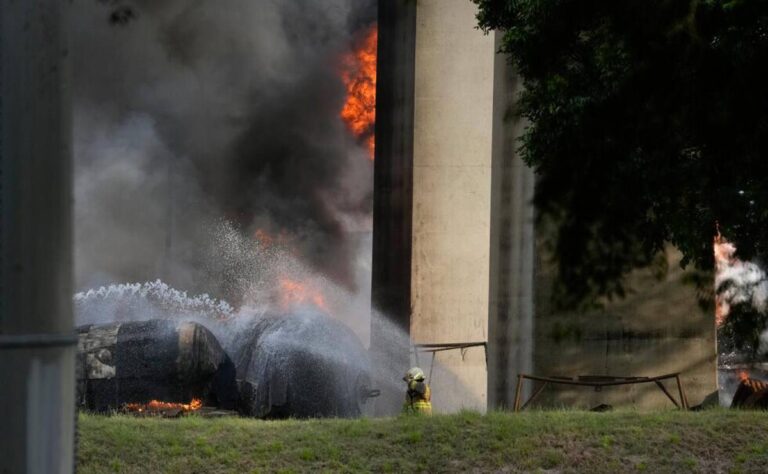 VIDEO_ Impresionante explosión en puente Las Américas en el Canal de Panamá