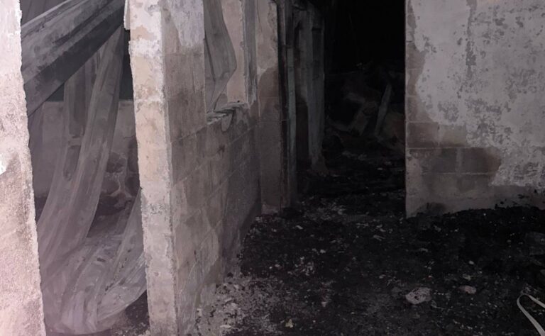 Ayuntamiento de Mérida atiende incendio en predio de la colonia Santa Rosa y activa protocolos de apoyo